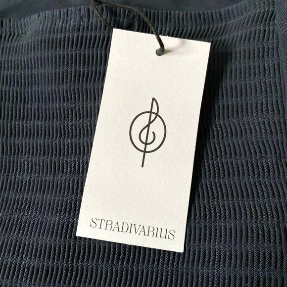 Stradivarius Tube Top Womens Large Steel Blue Asymmetrical Smocked Back NWT - Picture 6 of 16